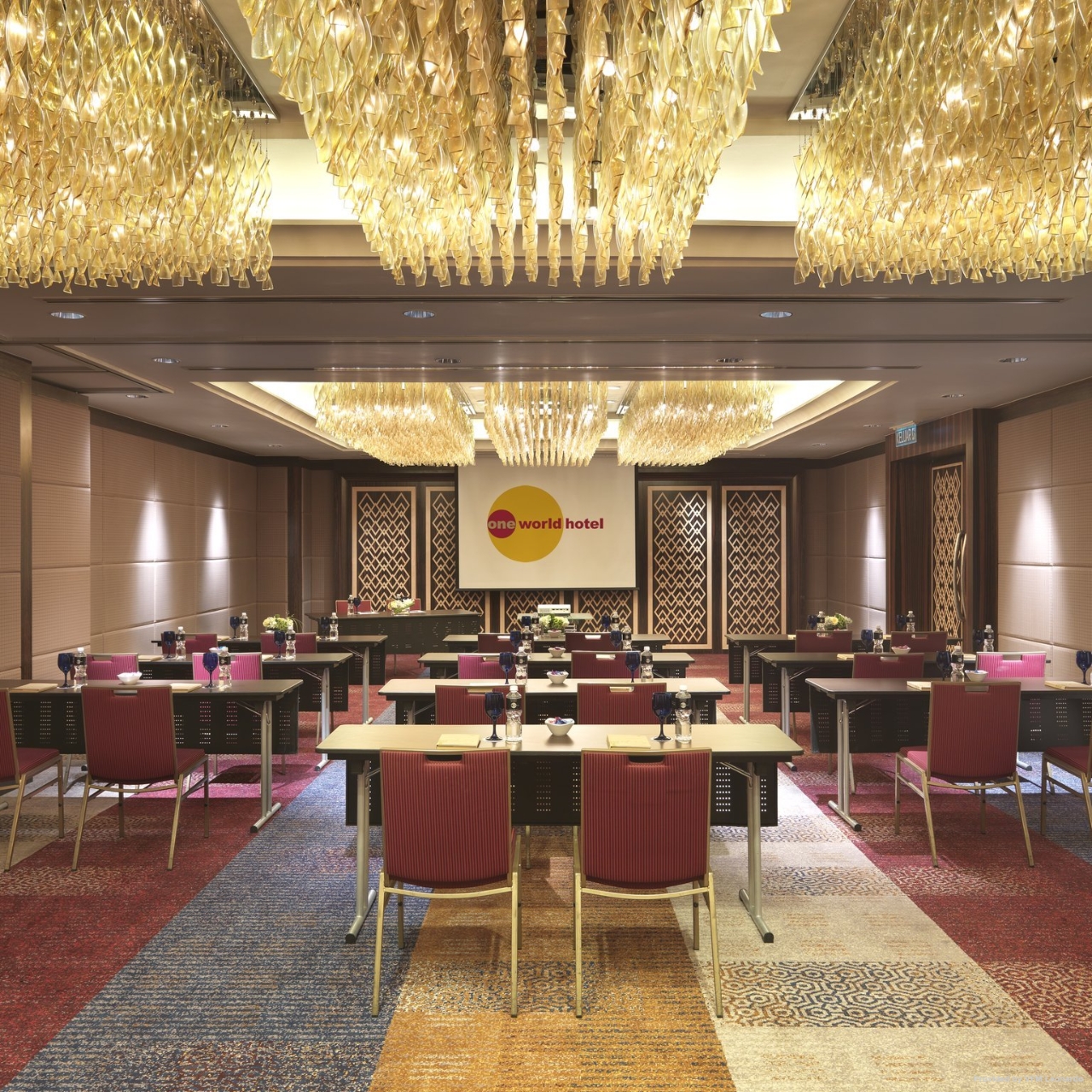 One World Hotel Preferred LVX - Petaling Jaya, Sungai Buloh chez HRS avec  services gratuits