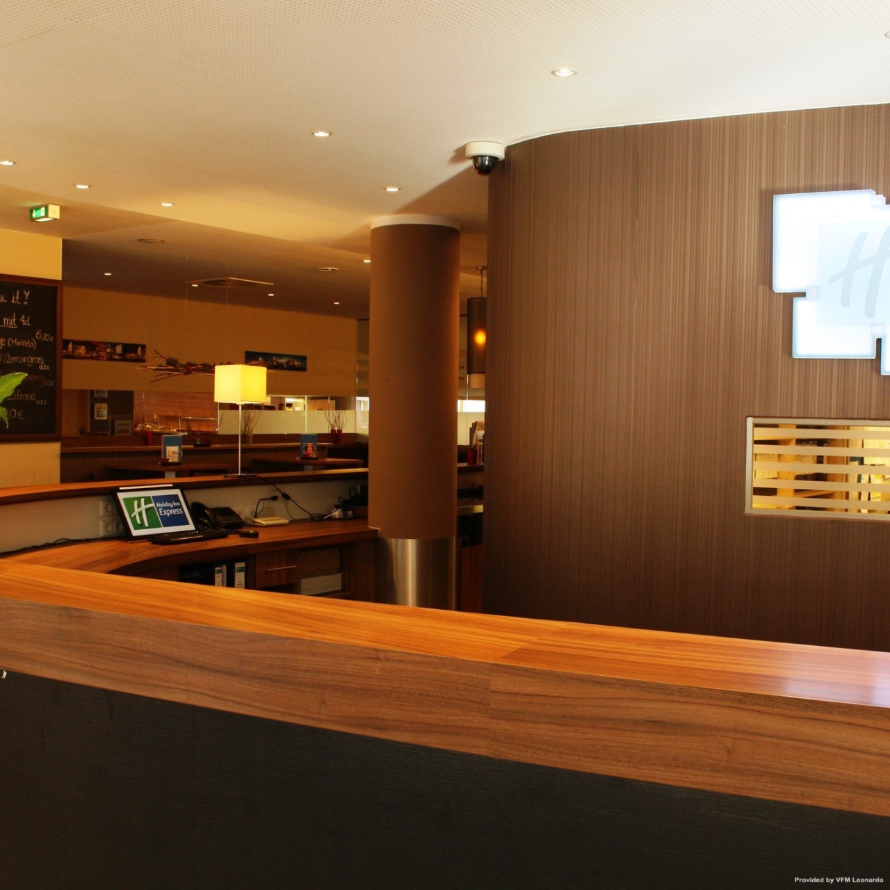 Holiday Inn Express Berlin City Centre West Berlin Bei Hrs Gunstig Buchen