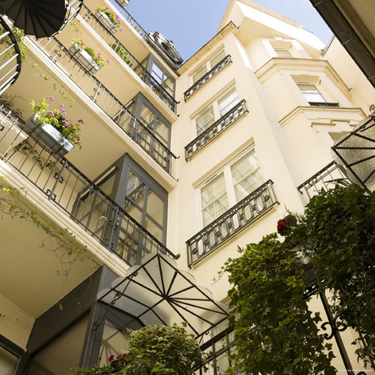 Hotel Arioso 4 Hrs Star Hotel In Paris Ile De France