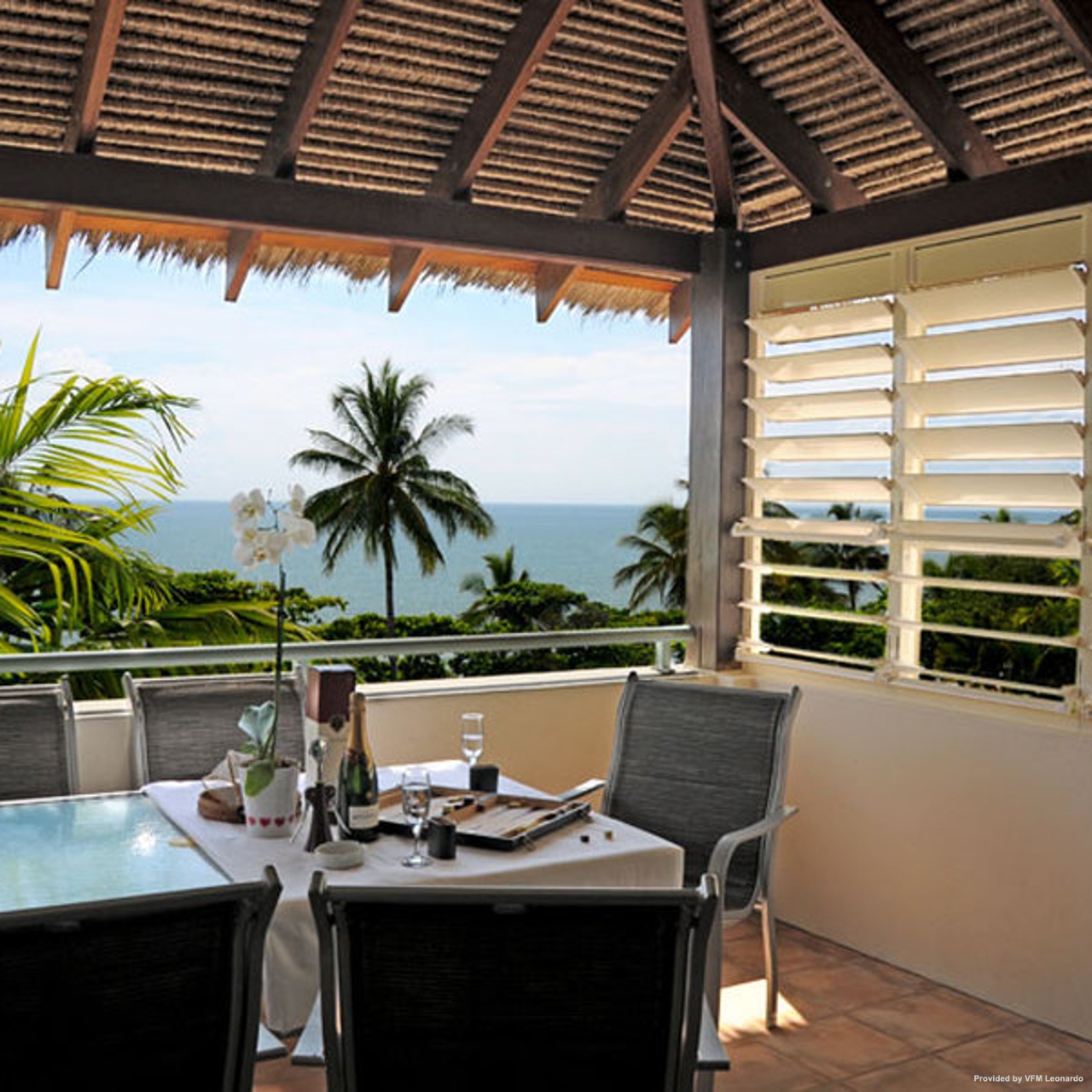 Hotel Sea Change Beachfront Apartments 5 Hrs Star Hotel In Trinity Beach State Of Queensland