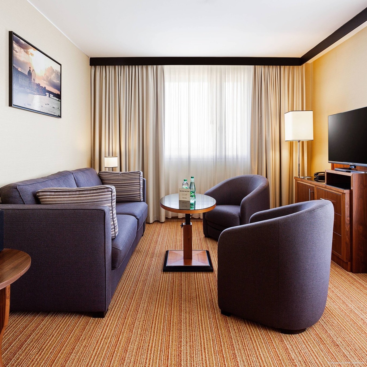 hotel courtyard toulouse airport france chez hrs avec services gratuits