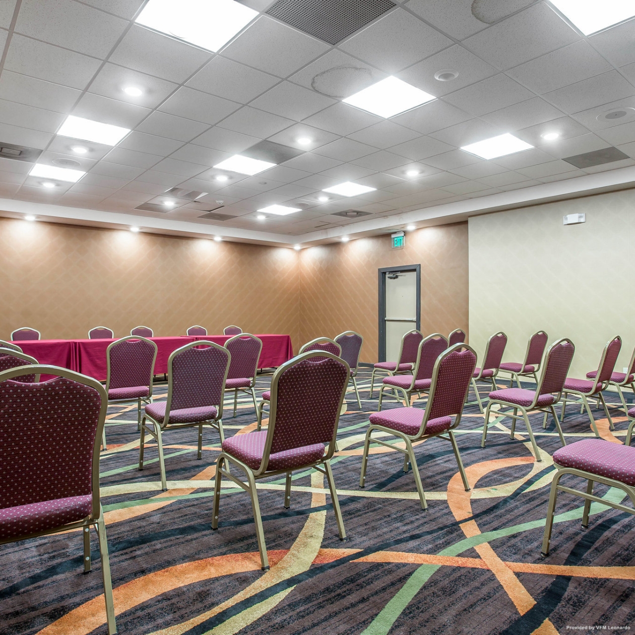 Clarion Hotel United States Of America At Hrs With Free Services