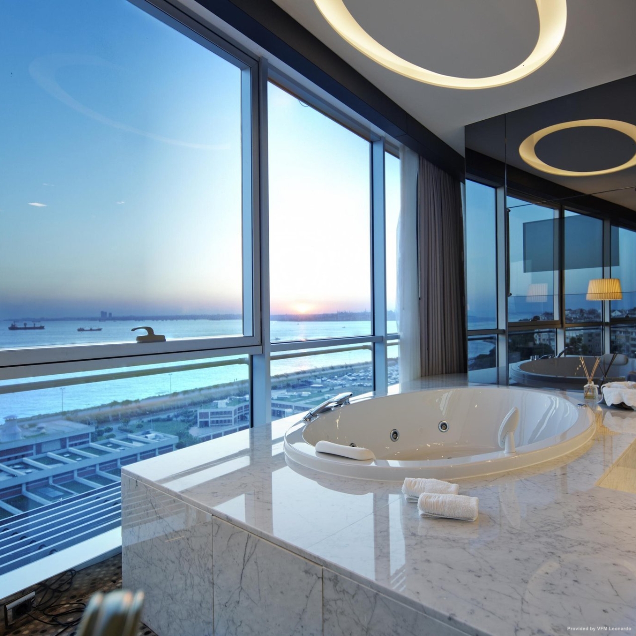 Doubletree By Hilton Hotel Istanbul Moda 4 Hrs Star Hotel In Istanbul Istanbul