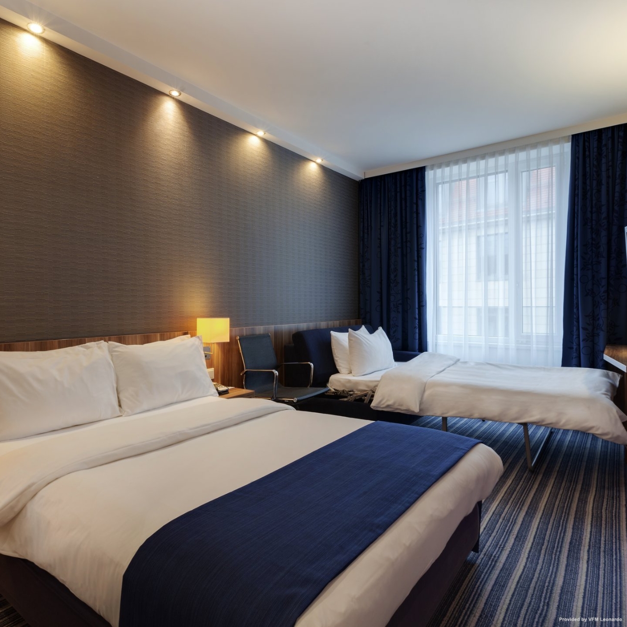Holiday Inn Express Dresden City Centre Dresden At Hrs With Free Services