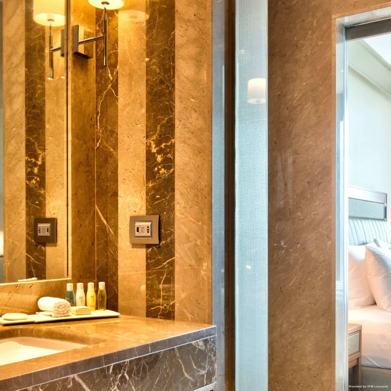 Renaissance Istanbul Polat Bosphorus Hotel 5 Hrs Star Hotel In Istanbul Istanbul