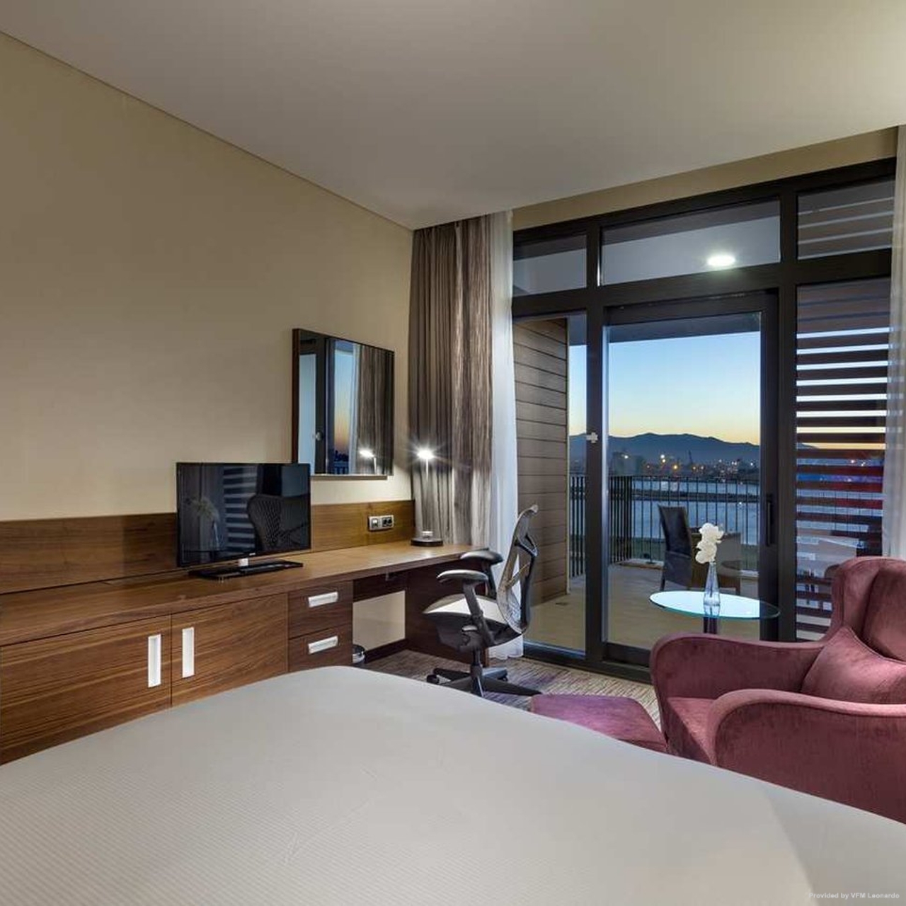 Hilton Garden Inn Izmir Bayrakli 4 Hrs Star Hotel In Izmir