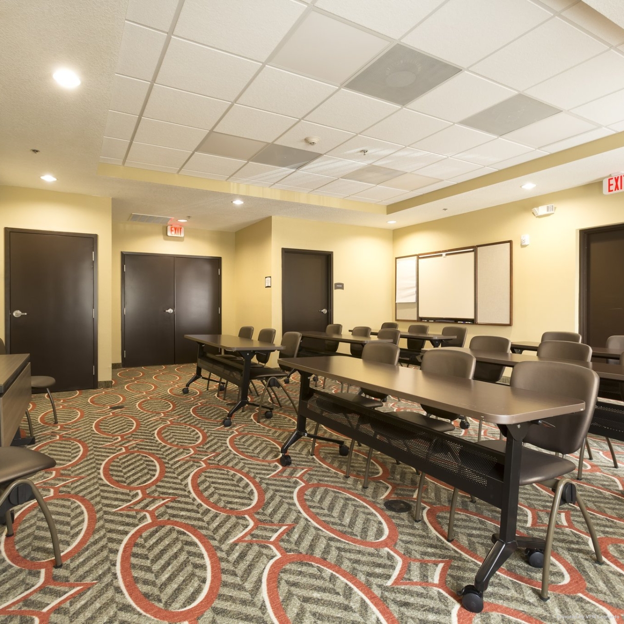 Hotel Staybridge Suites Orlando At Seaworld In Orlando Florida Hrs