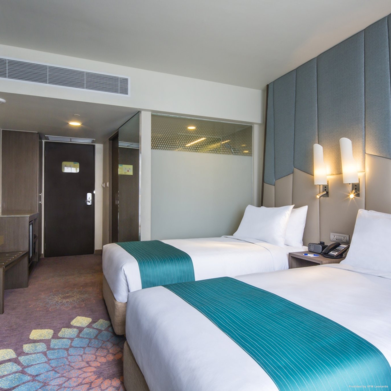 Holiday Inn Express Bangkok Sukhumvit 11 In Bangkok Bangkok Metropolitan Region Hrs
