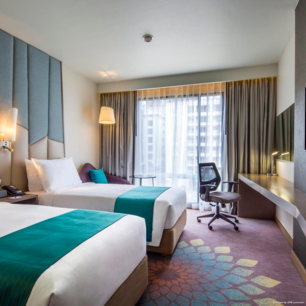 Holiday Inn Express Bangkok Sukhumvit 11 In Bangkok Bangkok Metropolitan Region Hrs