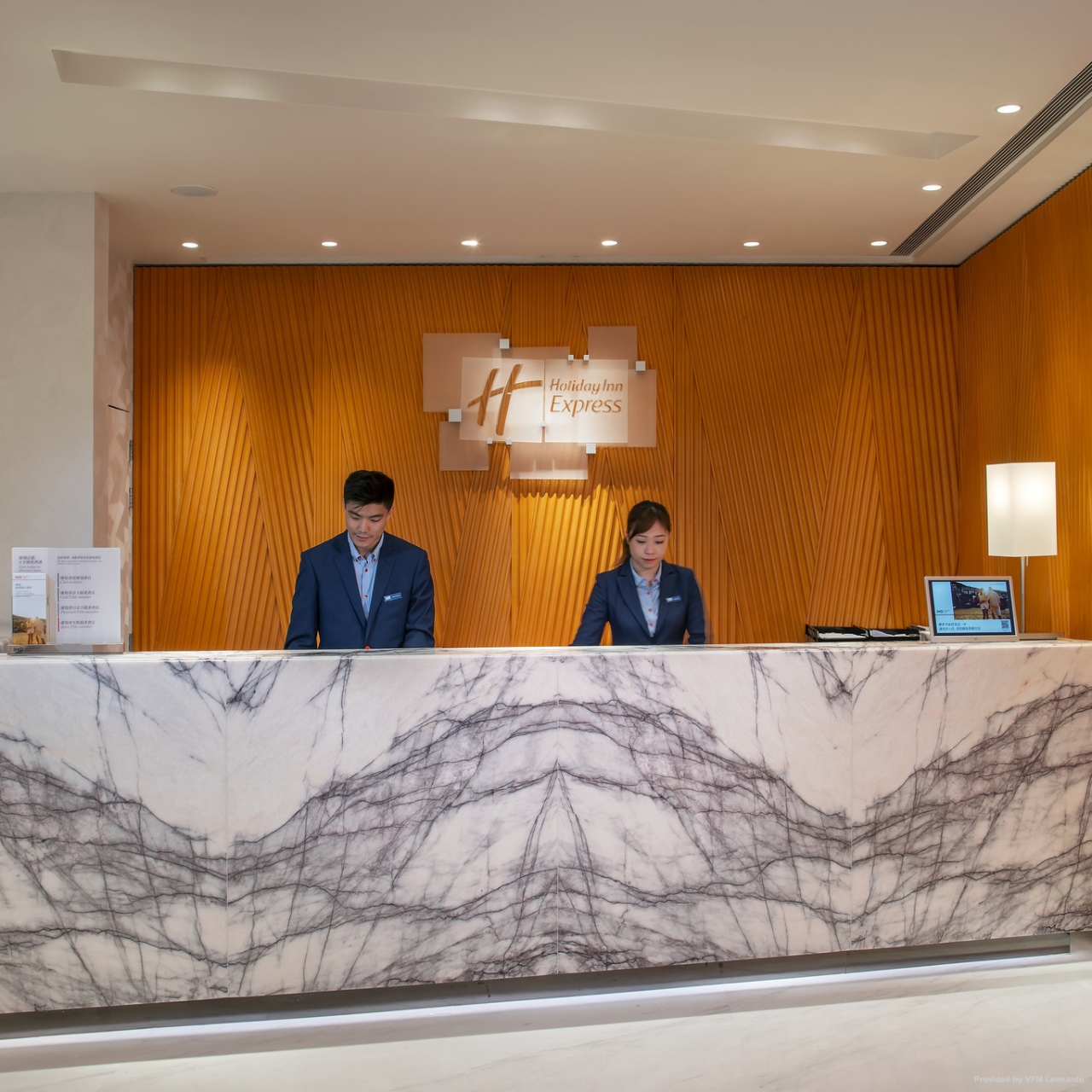 Holiday Inn Express Hong Kong Kowloon Cbd2 China At Hrs With Free Services