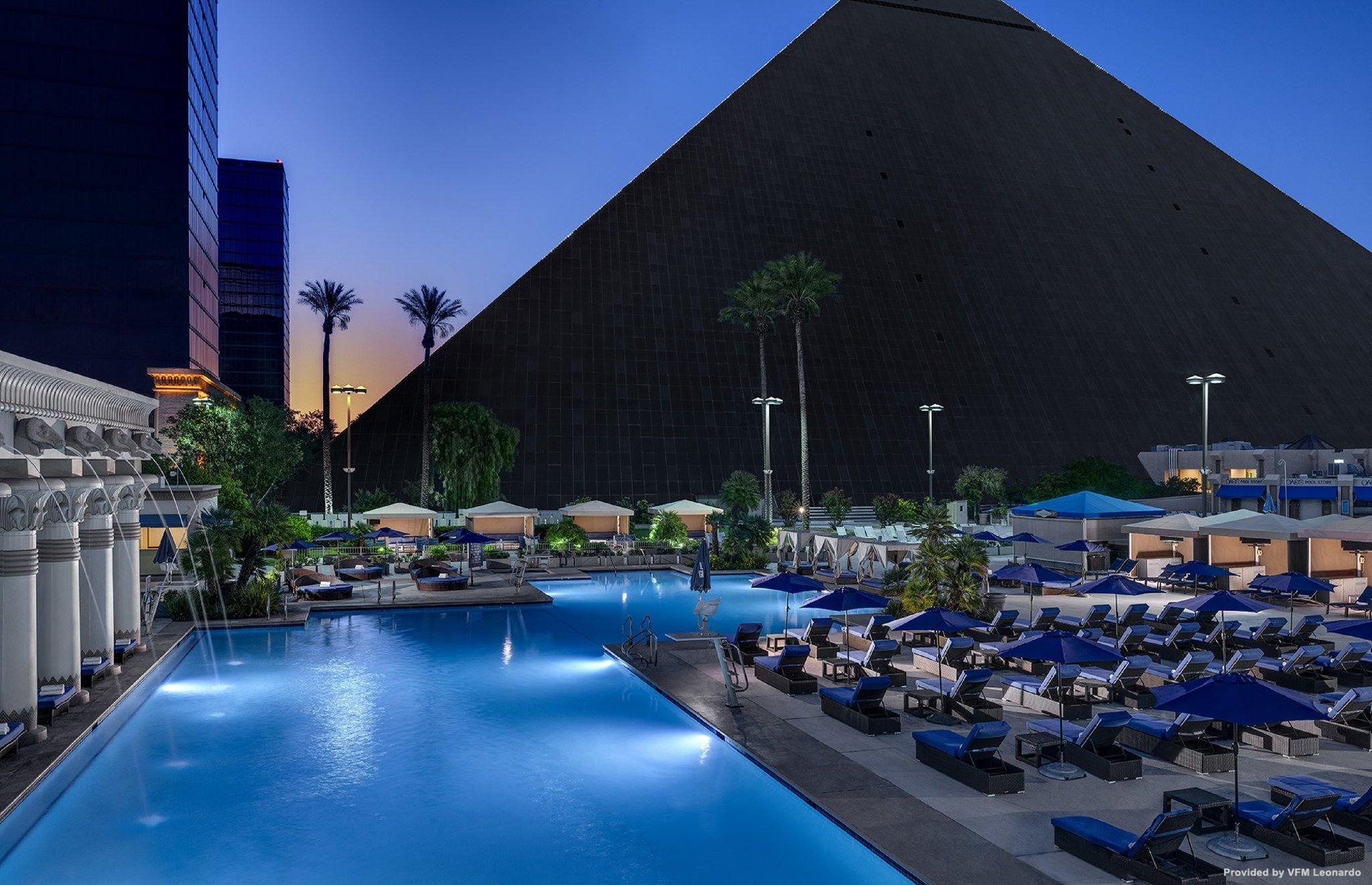 MGM Luxor Hotel and Casino - Las Vegas bij HRS met gratis diensten