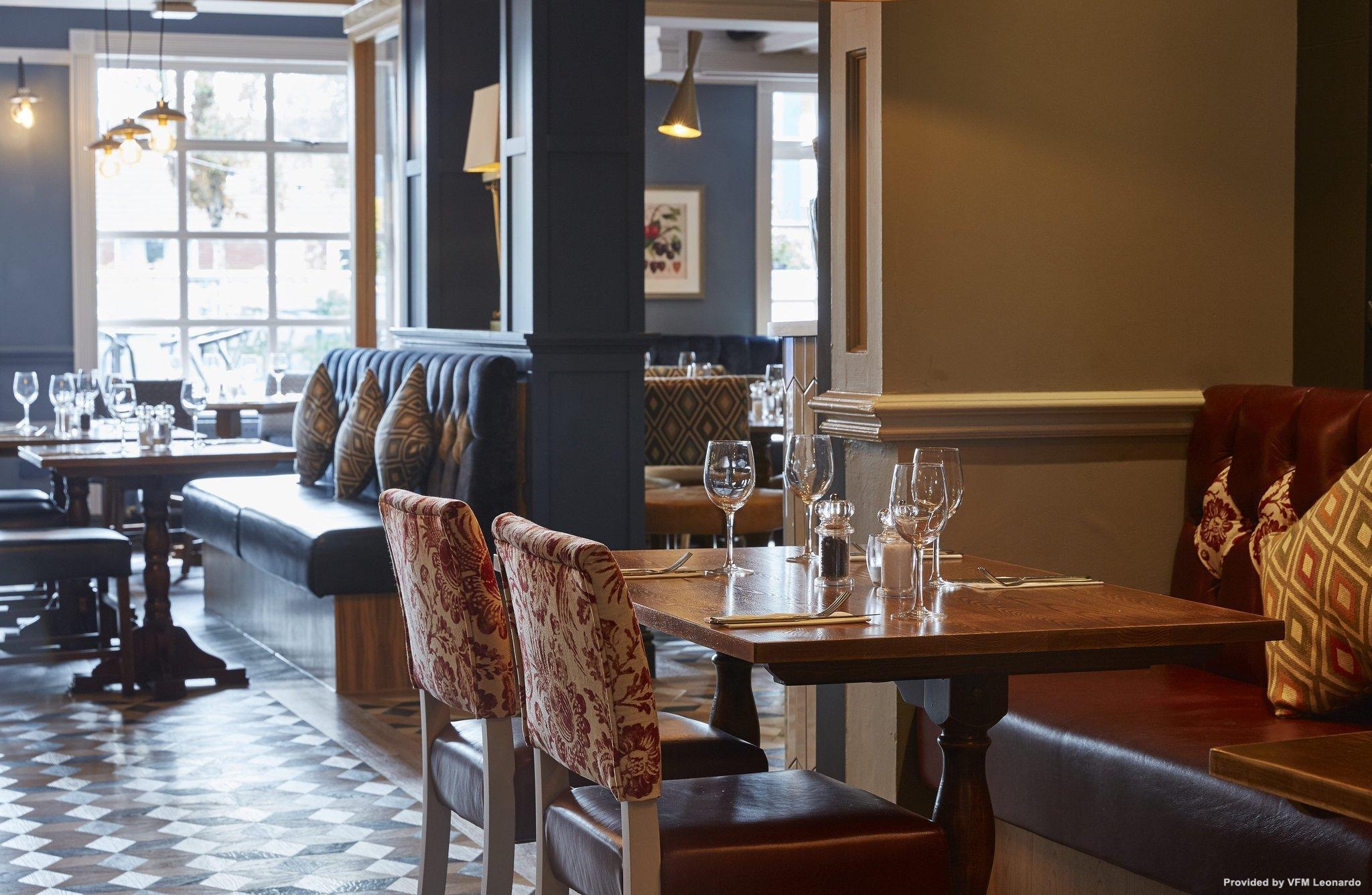 Hotel Hartwood Hall Chorley book favourably with HRS