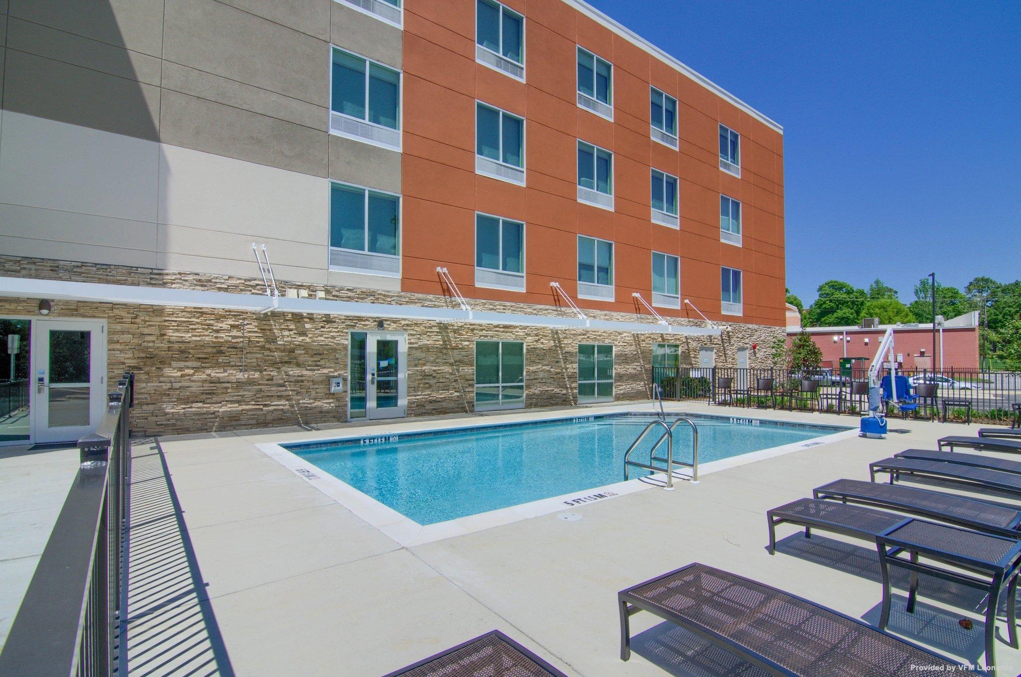 Holiday Inn Express & Suites MOBILE - UNIVERSITY AREA (Mobile)