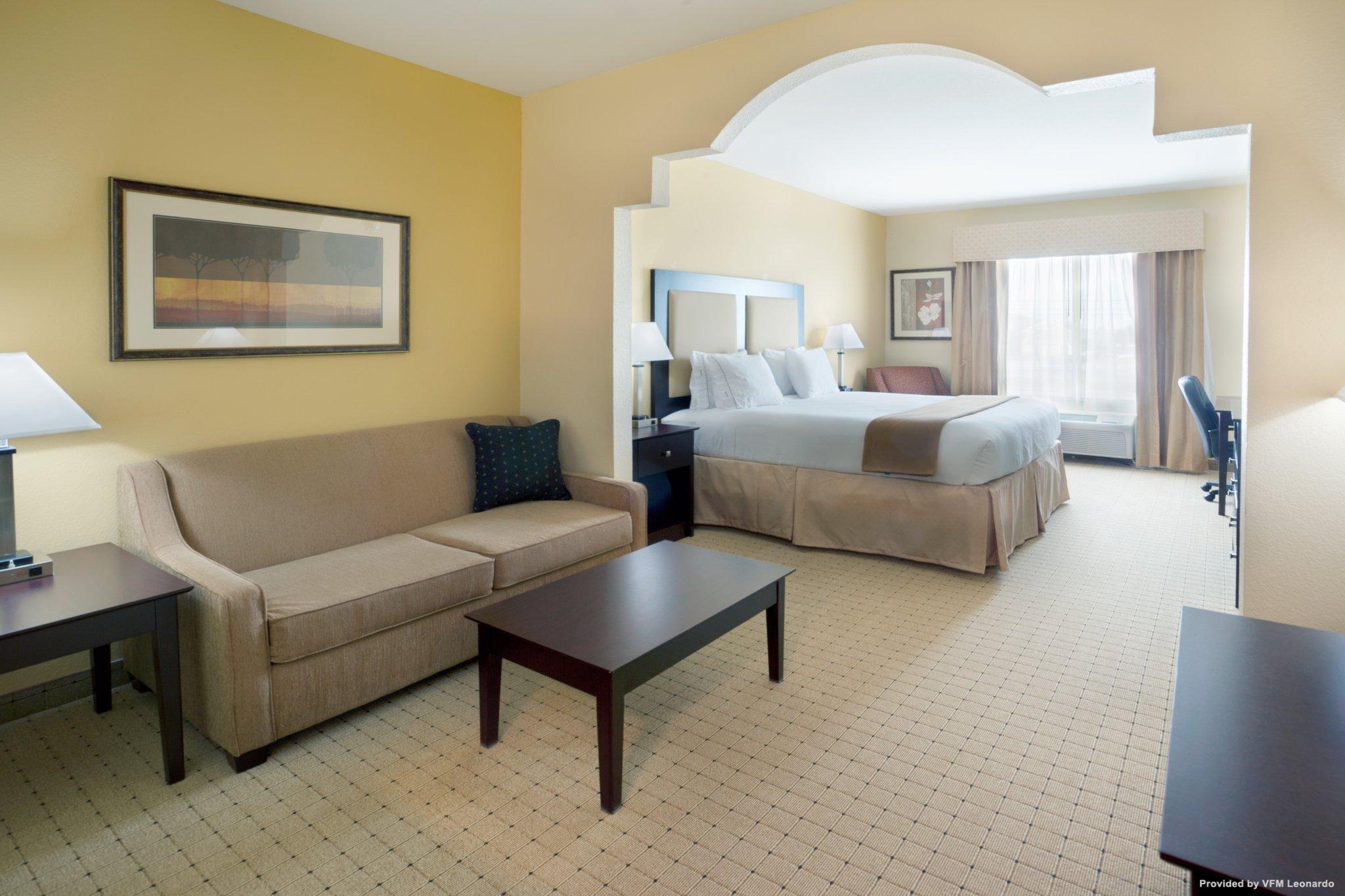 Holiday Inn Express & Suites GEORGETOWN (Georgetown)