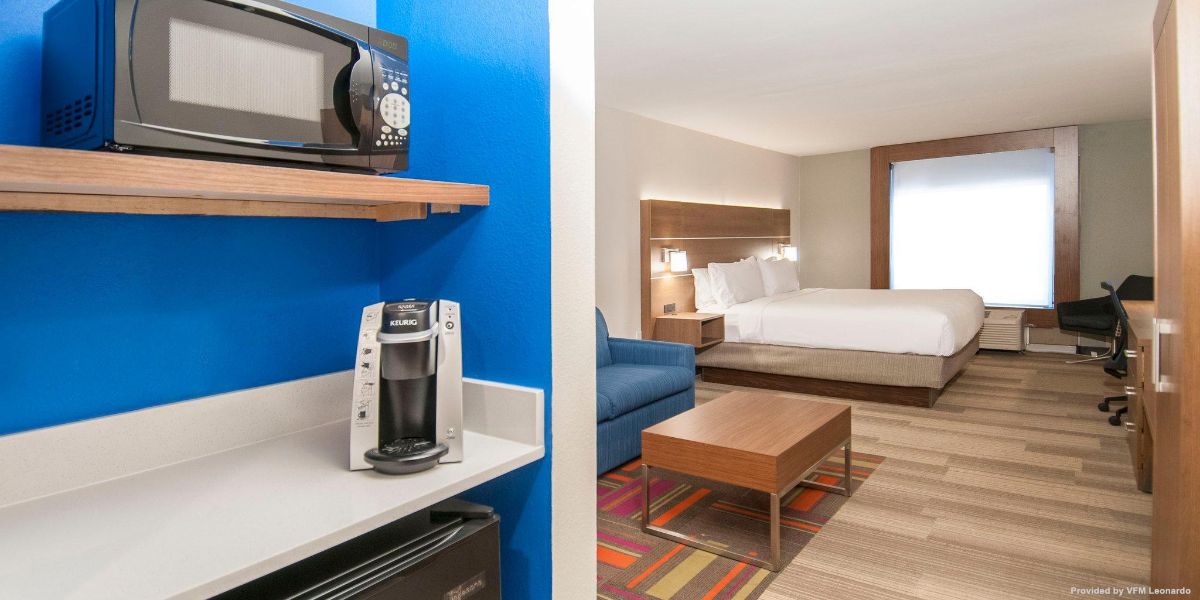 Holiday Inn Express & Suites DALLAS-NORTH TOLLWAY (N PLANO) (Plano)