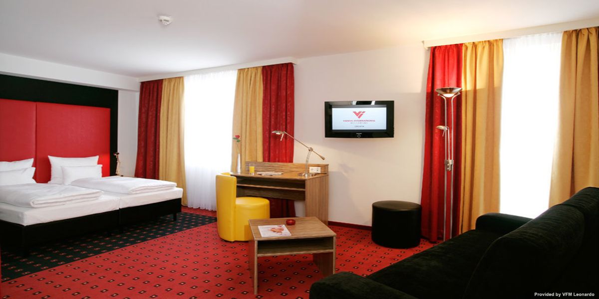 Hotel Senator (Vienna)