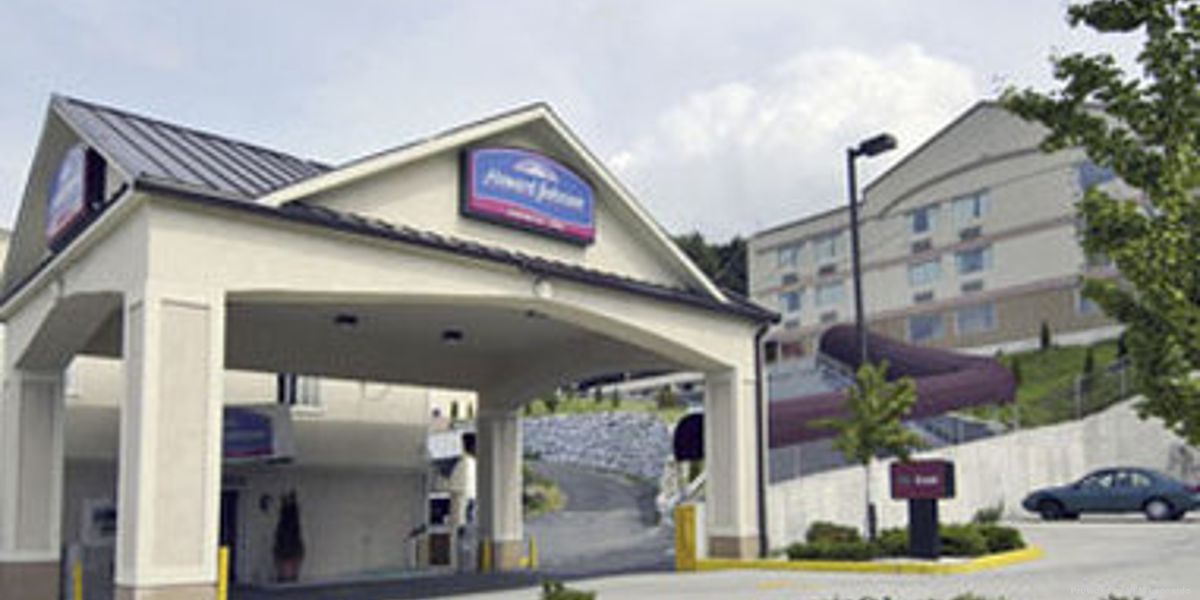 HOWARD JOHNSON NORTH BERGEN NJ (North Bergen)