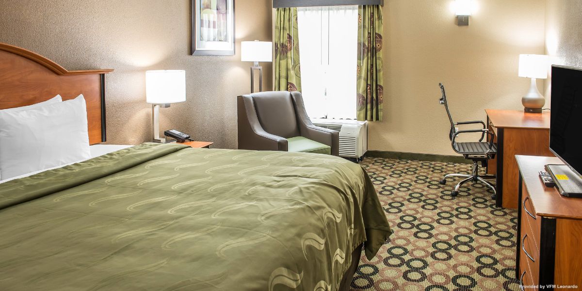 Quality Inn & Suites (Columbus)