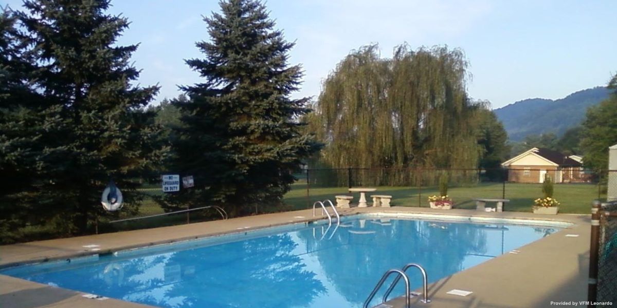 AMERICOURT HOTEL-MOUNTAIN CITY (Mountain City)