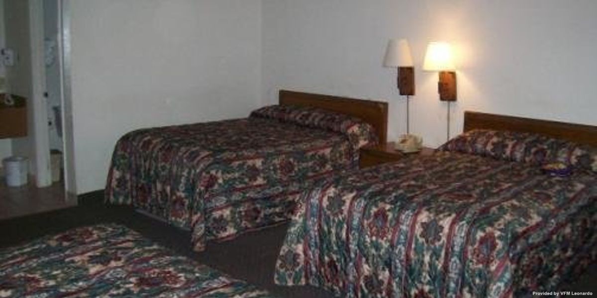 EXECUTIVE INN HEBBR (Texas)