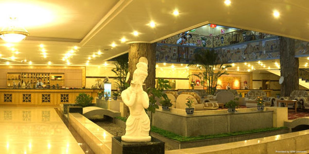 SUN VILLAGE AIRPORT HOTEL (Jiuquan)