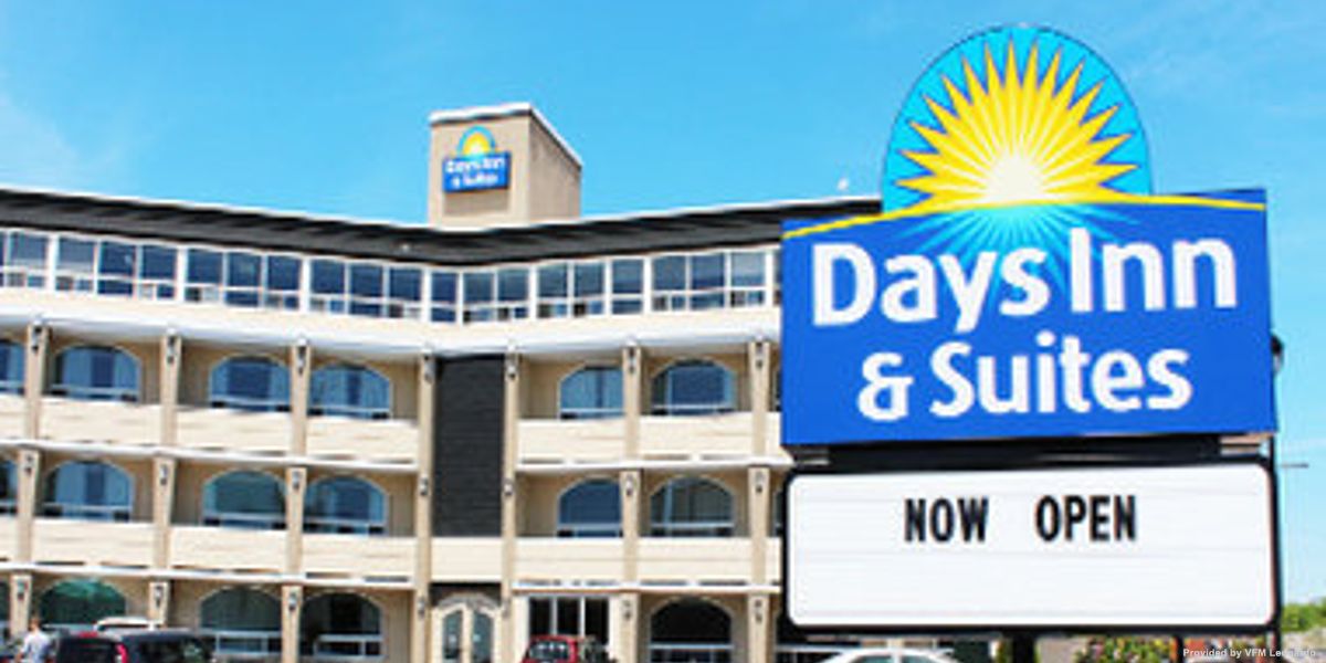 Days Inn & Suites North Bay