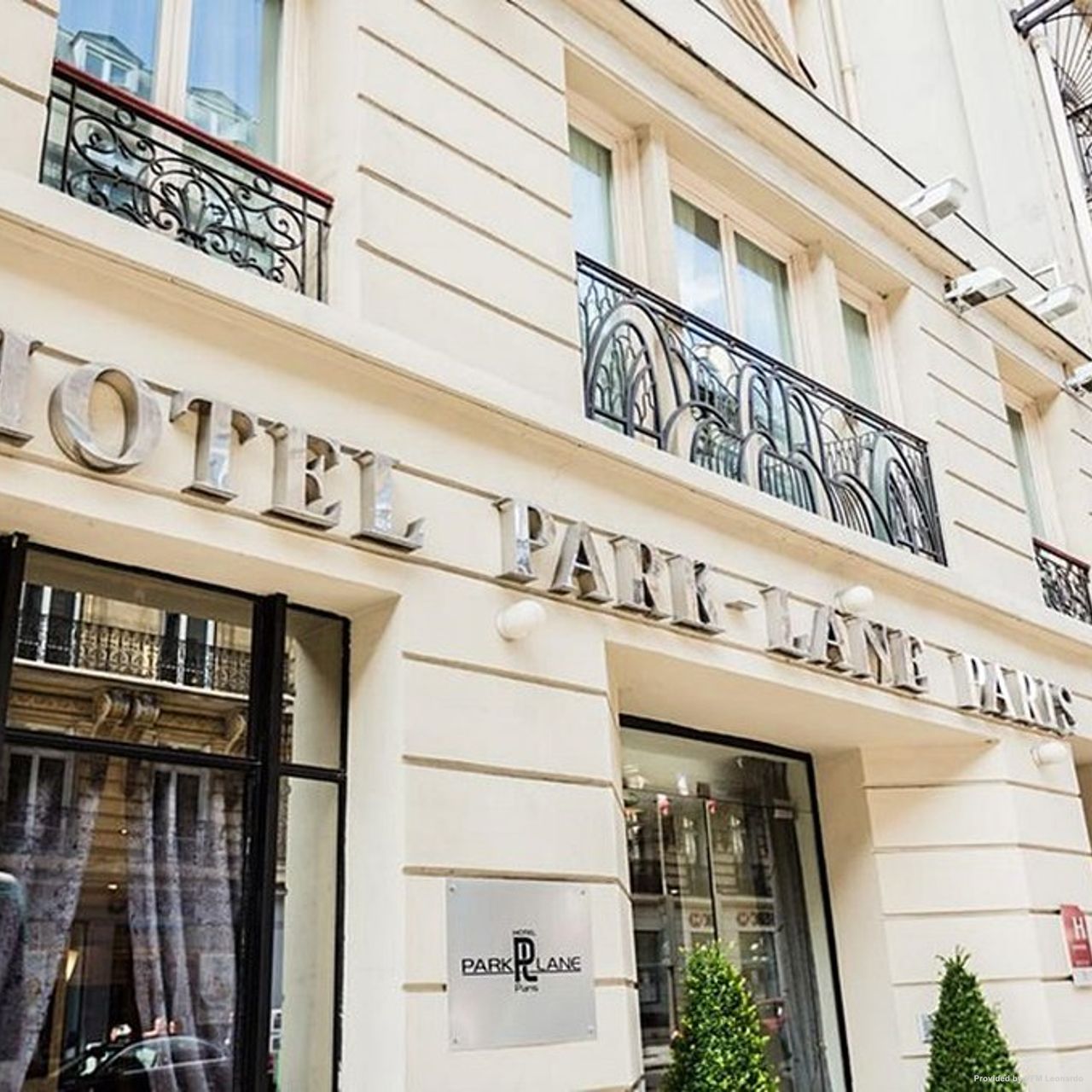 Park Lane in Paris - HOTEL DE