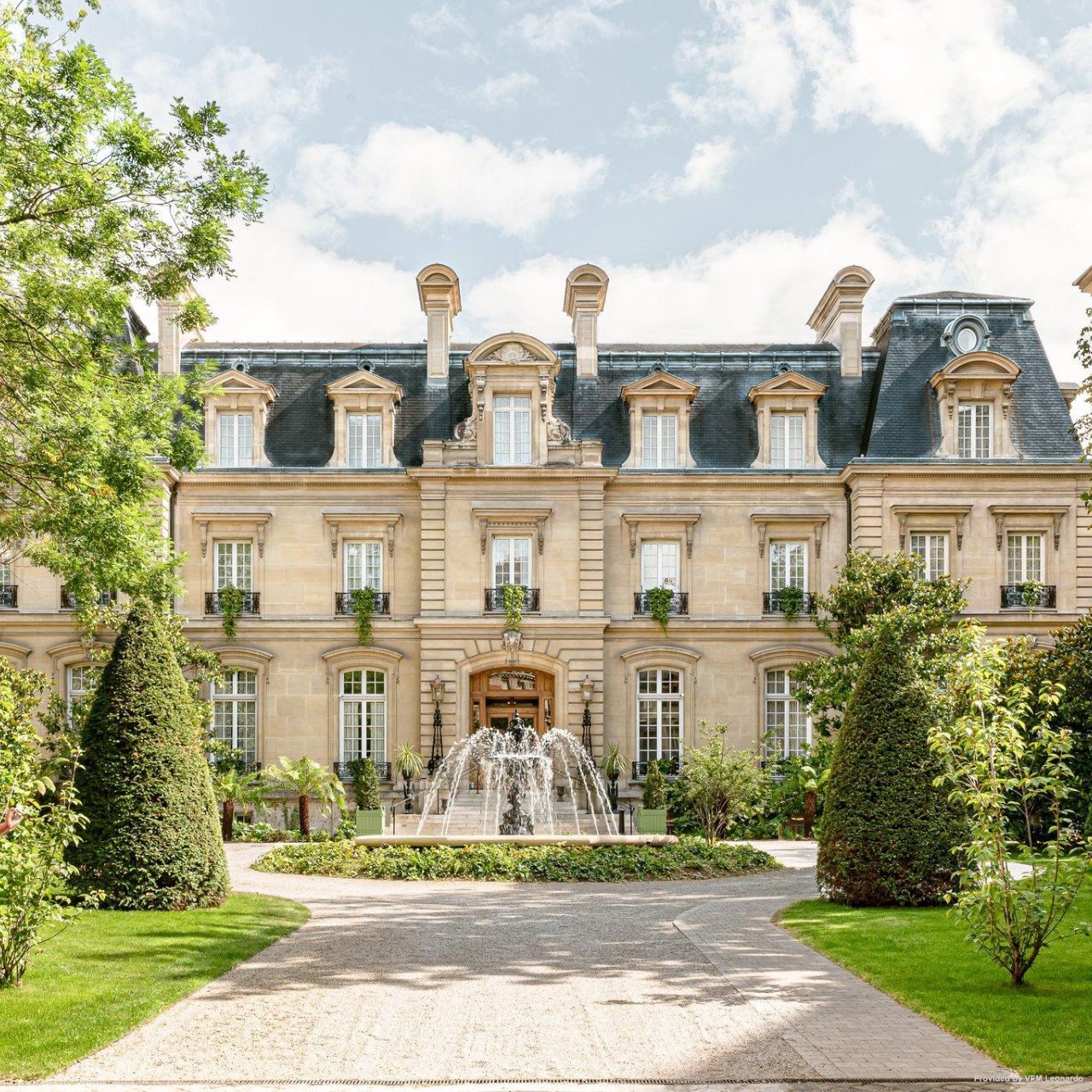 8 Bis Rue Saint James Neuilly Sur Seine