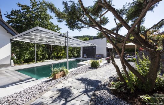 Hotels Near German Cave Museum