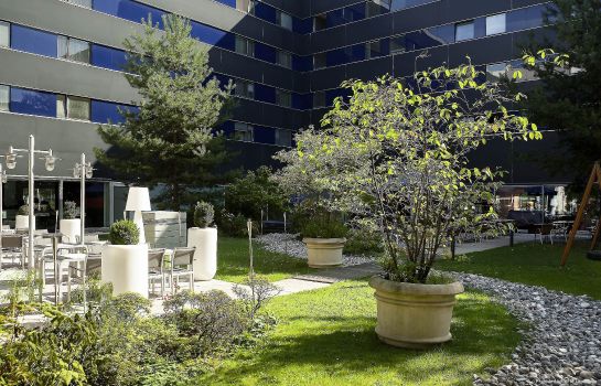 Hotels Near Civil Defense Museum