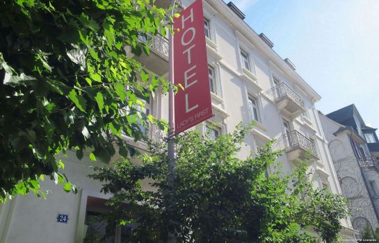 Hotels Near St Anton Church